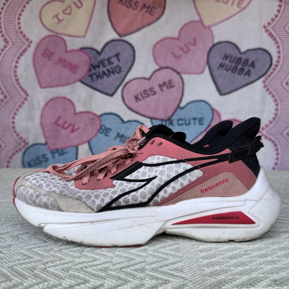 Size‎ 9 - Women's Diadora Frequenza, Whisper White/Cayenne